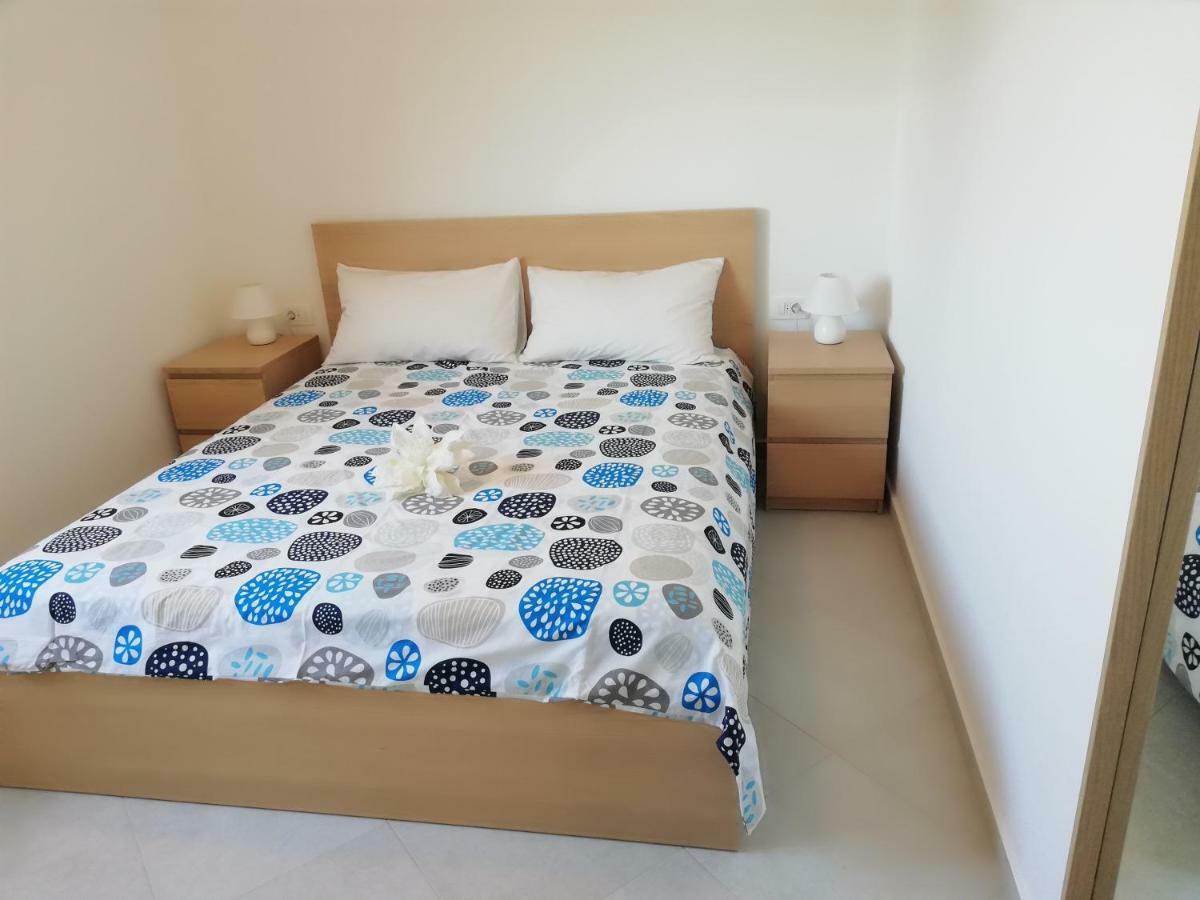 Apartments Oleander Lovrecica-Residence With Pool Екстериор снимка